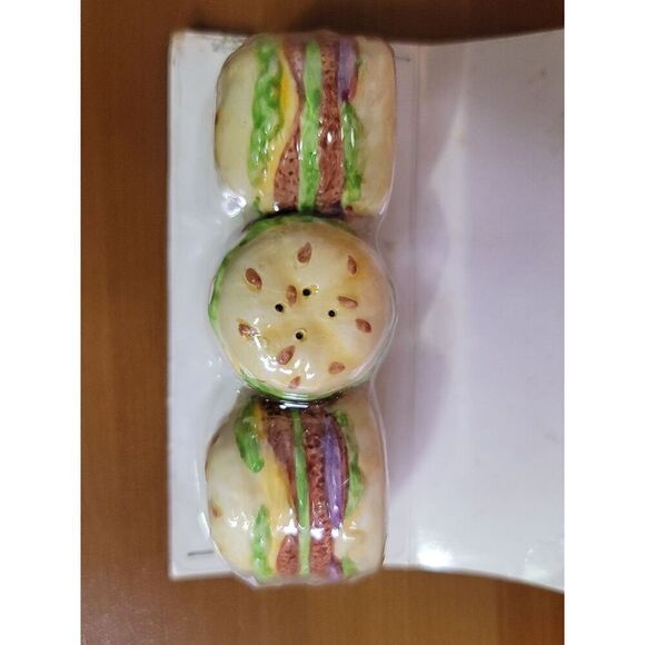 Salt & Pepper Shaker Set Hamburger & Hotdog Boston Warehouse #A31 - Picture 5 of 6